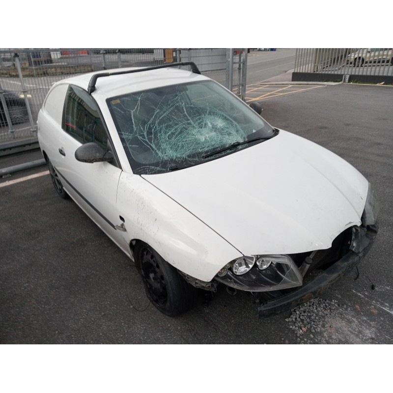 seat ibiza (6l1) del año 2002