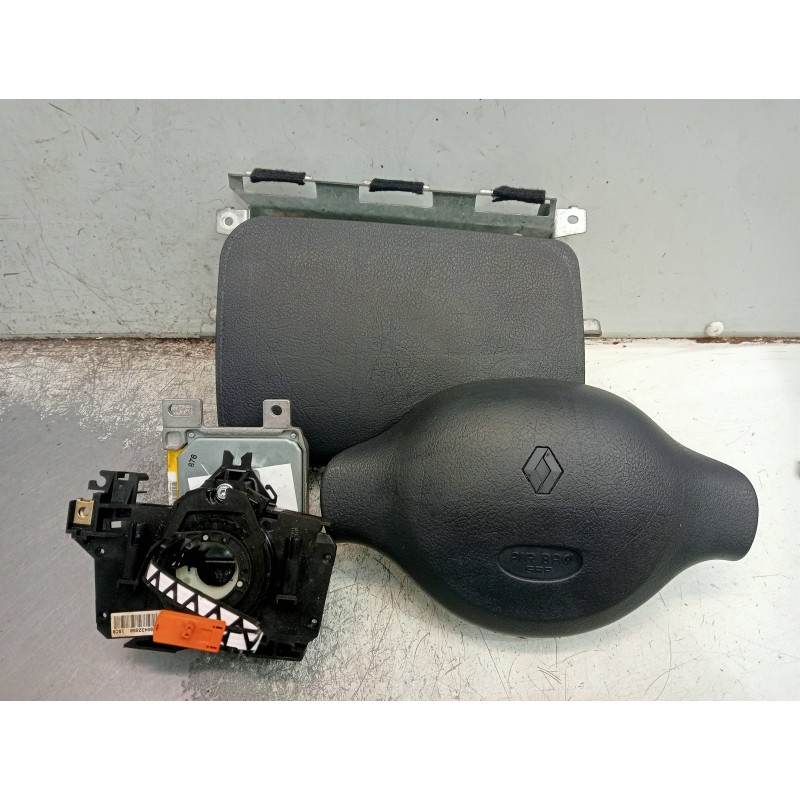 Recambio de kit airbag para renault clio ii fase i (b/cbo) 1.6 rt b/cboa/f referencia OEM IAM   