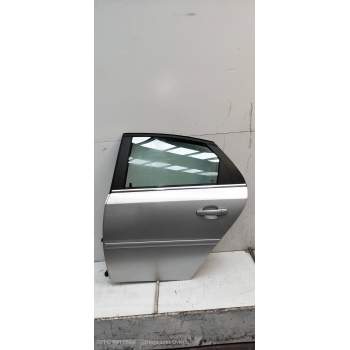PUERTA TRASERA IZQUIERDA 5P 2003