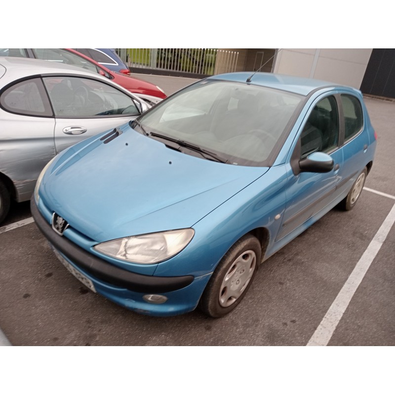 peugeot 206 berlina del año 2001