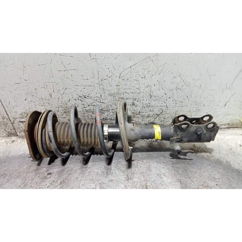 Recambio de amortiguador delantero derecho para toyota auris básico referencia OEM IAM  13G 2006