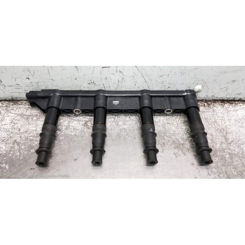 Recambio de bobina encendido para peugeot 207 referencia OEM IAM U6021 420E 