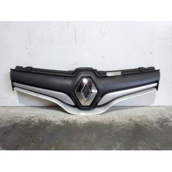 REJILLA DELANTERA 623101381R 1202567X 2012