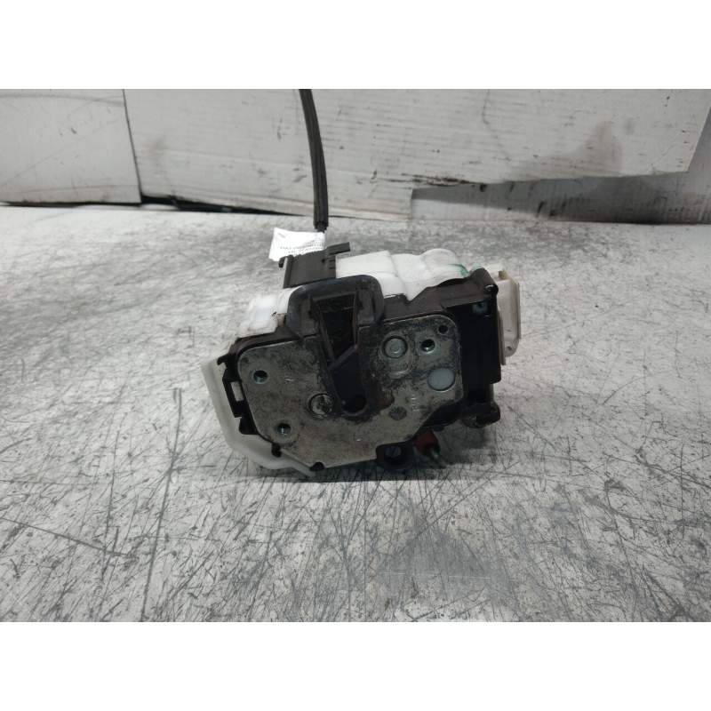 Recambio de motor cierre centralizado delantero izquierdo para fiat fiorino básico referencia OEM IAM  6P 2007
