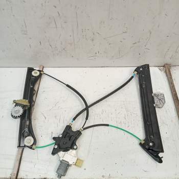 ELEVALUNAS DELANTERO DERECHO 7281624S 7352748E 988587101 P2