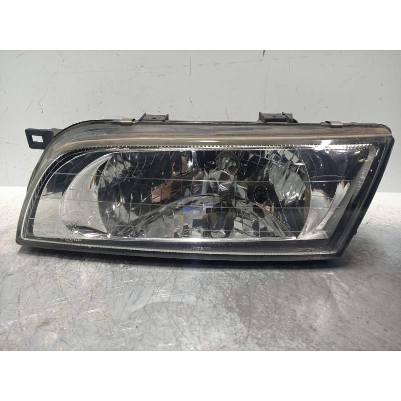 Recambio de faro izquierdo para nissan almera (n15) referencia OEM IAM   