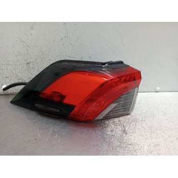 PILOTO TRASERO IZQUIERDO 8156042230 A4S1820000 2022