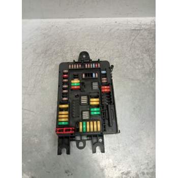 CAJA RELES / FUSIBLES 6114V8933788002 V8933788002 