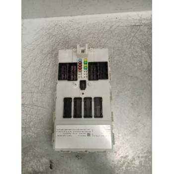 CAJA RELES / FUSIBLES 6135938317801 9383317801 