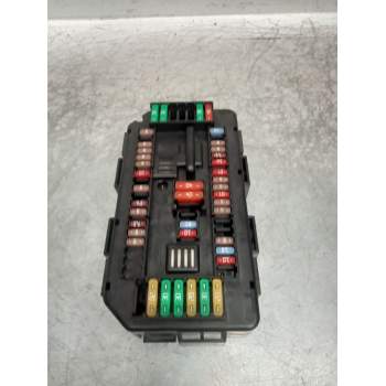 CAJA RELES / FUSIBLES 6114V7933787902 