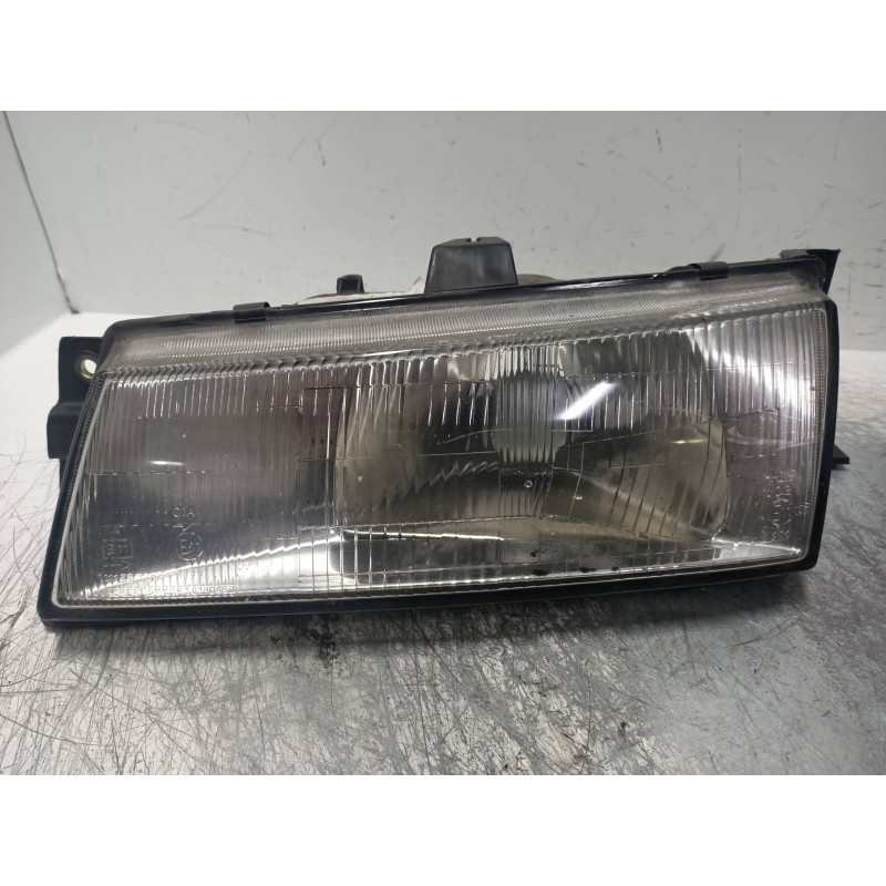 Recambio de faro izquierdo para hyundai pony (x2) 1.5 cat referencia OEM IAM   