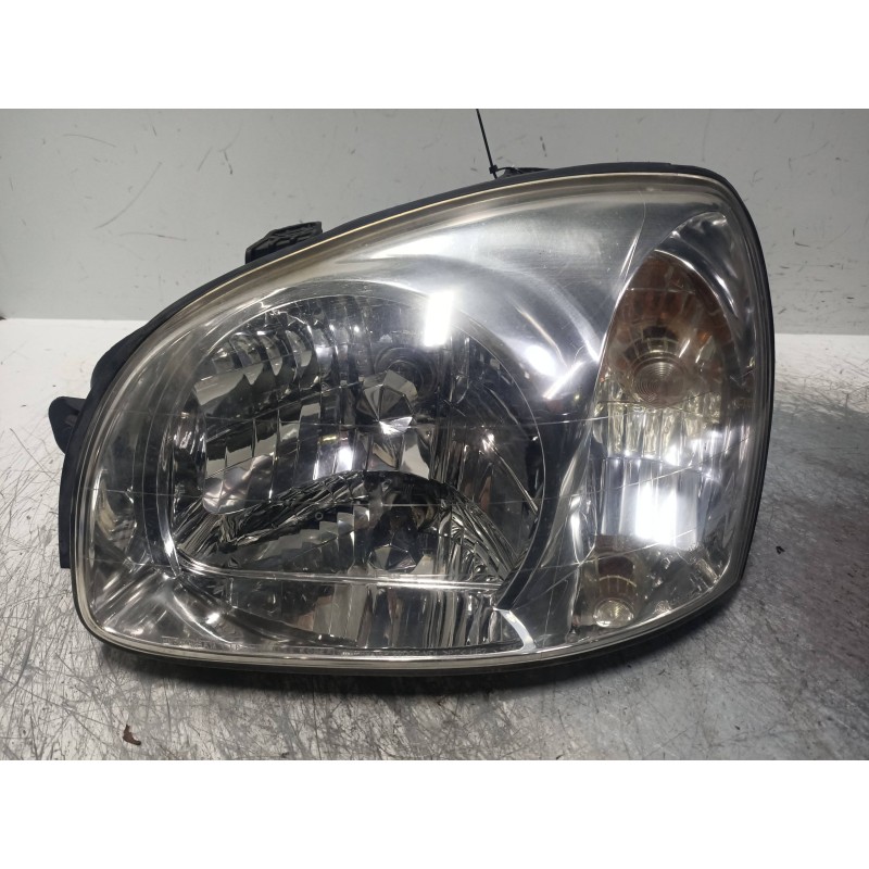 Recambio de faro izquierdo para hyundai santa fe (sm) 2.0 crdi cat referencia OEM IAM   