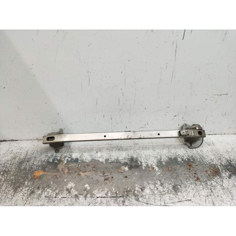 Recambio de refuerzo paragolpes delantero para nissan micra iii (k12) 1.2 16v referencia OEM IAM   