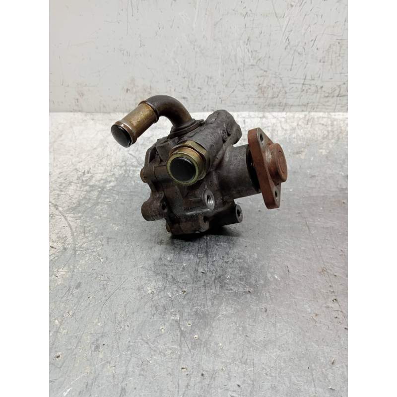 Recambio de bomba direccion para volkswagen passat berlina (3b3) highline referencia OEM IAM 8D0145177Q  