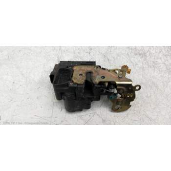 MOTOR CIERRE CENTRALIZADO DELANTERO DERECHO 5P 2005