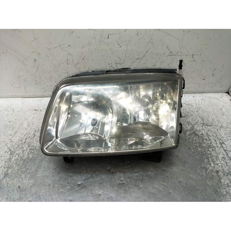 Recambio de faro izquierdo para volkswagen polo (6n2) 1.9 sdi referencia OEM IAM 084411139L  