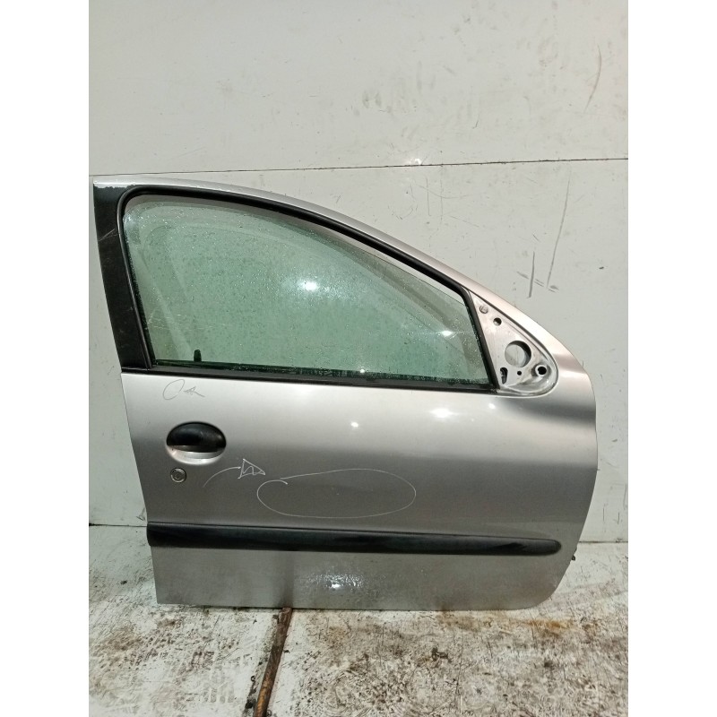 Recambio de puerta delantera derecha para peugeot 206 berlina x-line refri referencia OEM IAM   5P