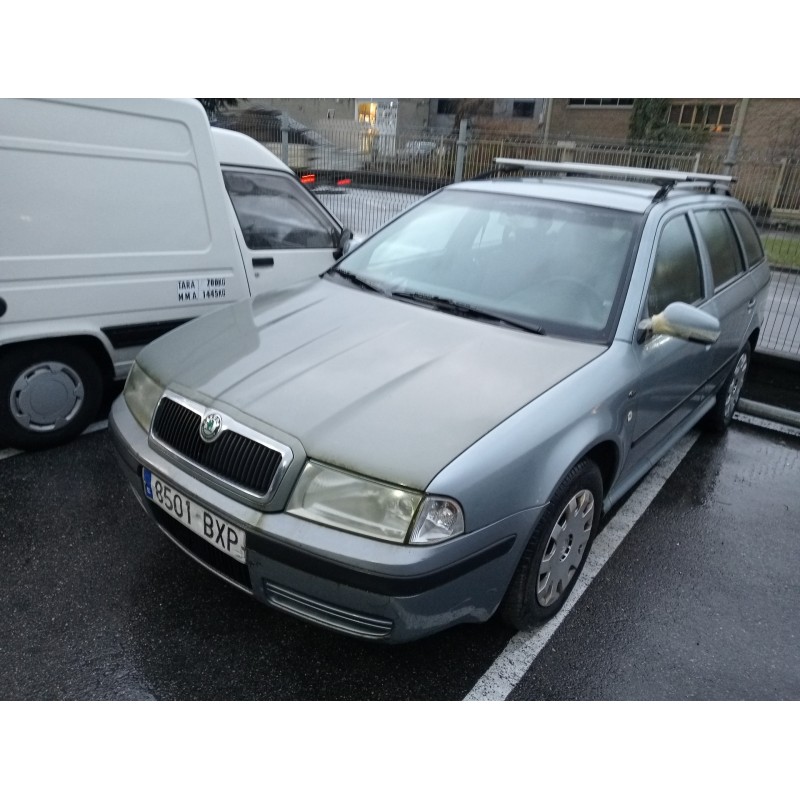 skoda octavia berlina (1u2) del año 2002