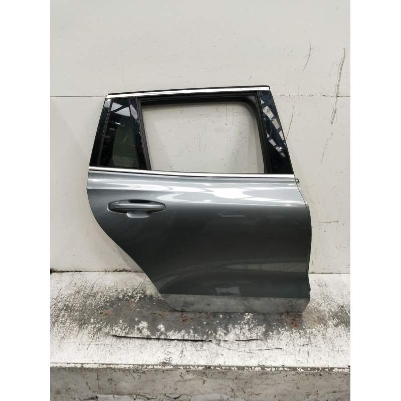 Recambio de puerta trasera derecha para volvo v60 ii (225) d3 referencia OEM IAM   5P
