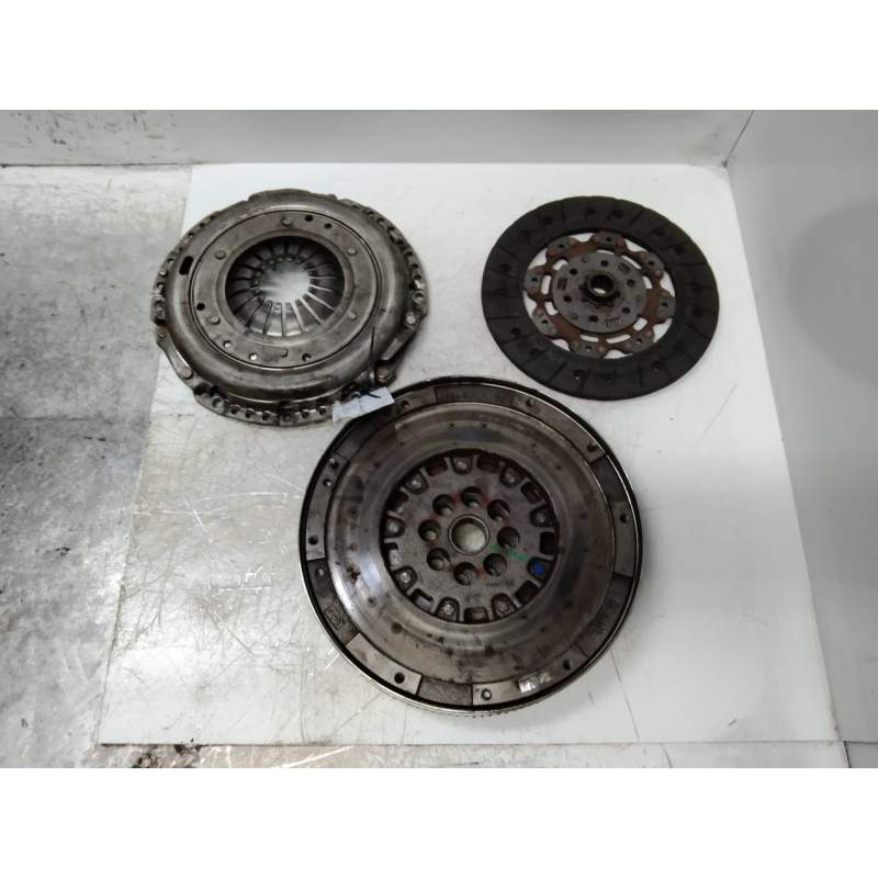 Recambio de kit embrague para opel zafira b referencia OEM IAM   