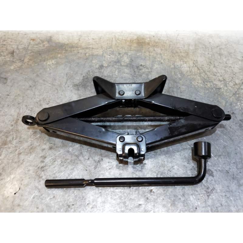Recambio de gato para nissan almera (n16/e) comfort referencia OEM IAM   2000