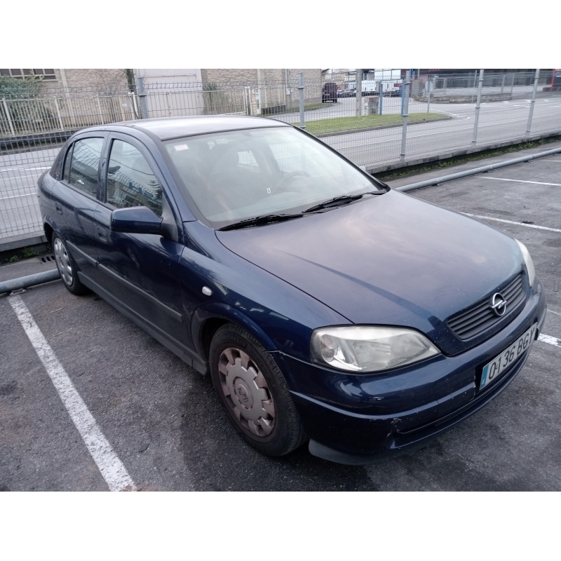 opel astra g berlina del año 2001