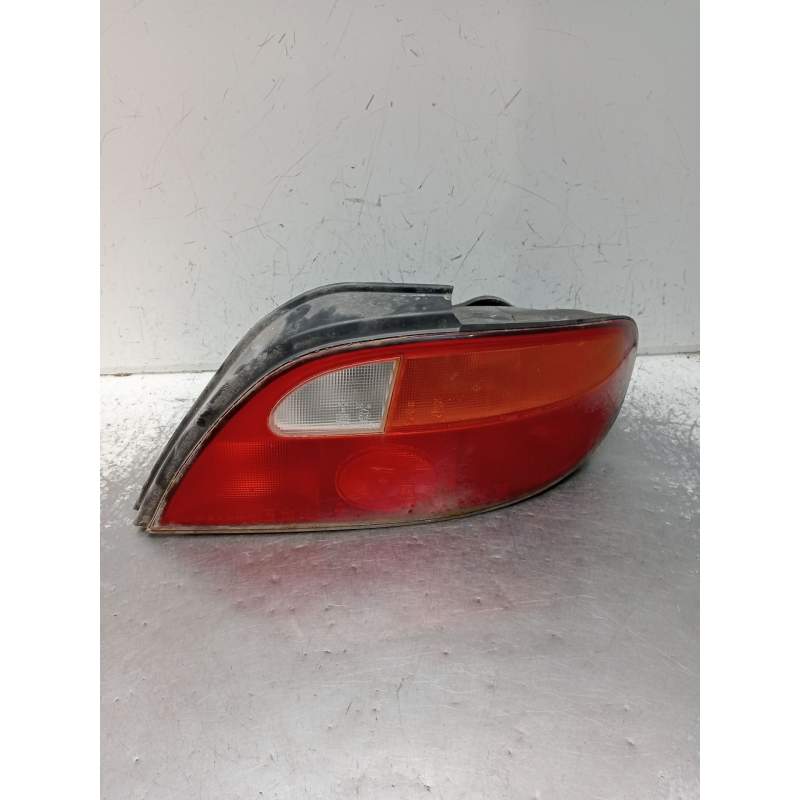Recambio de piloto trasero derecho para hyundai lantra berlina (rd) 1.6 cat referencia OEM IAM  4P 1996
