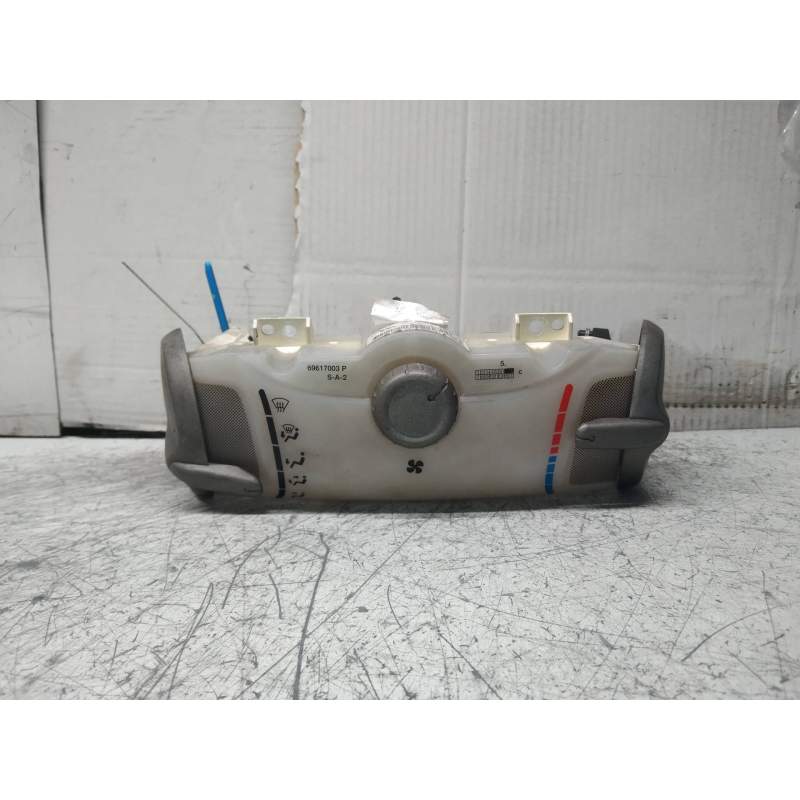 Recambio de mando calefaccion / aire acondicionado para peugeot 107 básico referencia OEM IAM P69610003B60V5F 559000H010 
