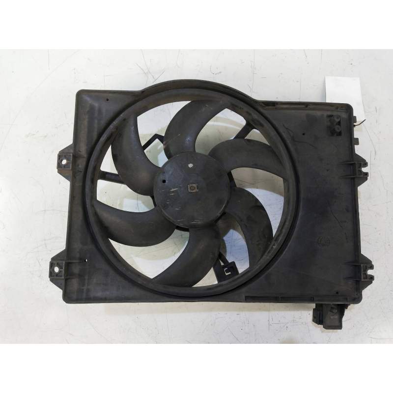 Recambio de electroventilador para mg serie 45 (rt) 1.6 16v cat referencia OEM IAM 8240242  