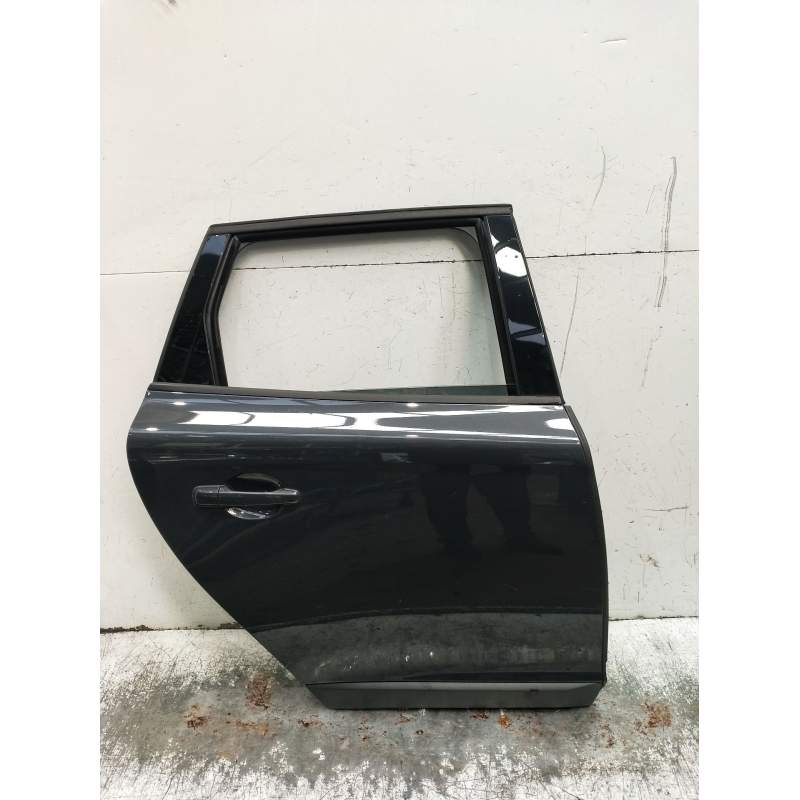 Recambio de puerta trasera derecha para volvo xc60 kinetic awd referencia OEM IAM  5P 2008