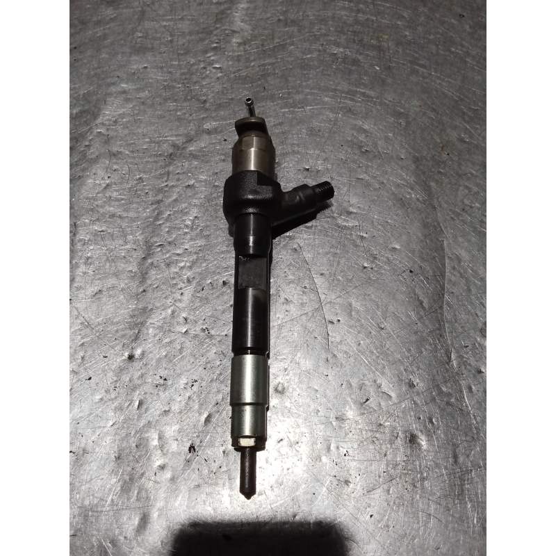 Recambio de inyector para mazda 3 lim. (bl) luxury referencia OEM IAM 001012K0569 22CRDI 2009
