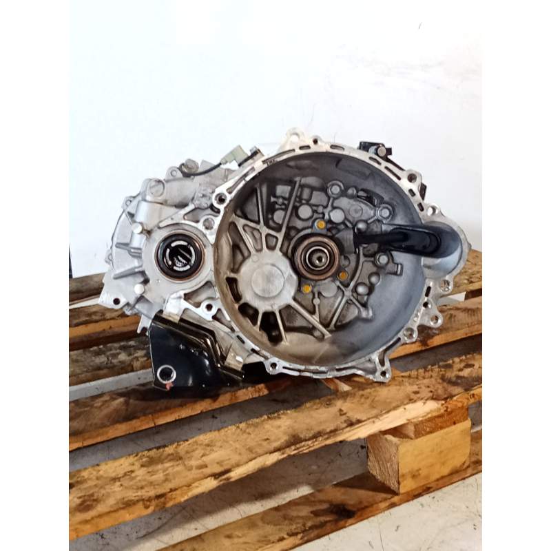 Recambio de caja cambios para hyundai tucson (tl, tle) 1.6 crdi referencia OEM IAM WKJ6E 6V 729811