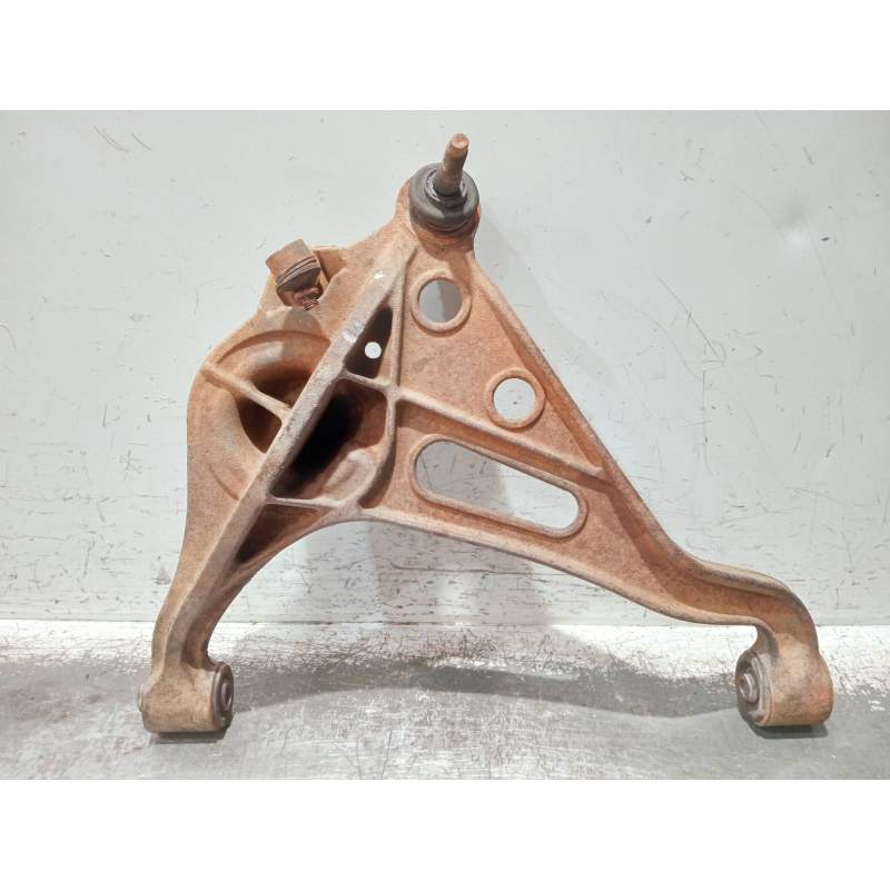 Recambio de brazo suspension inferior delantero derecho para suzuki grand vitara 5 puertas sq (ft) referencia OEM IAM   