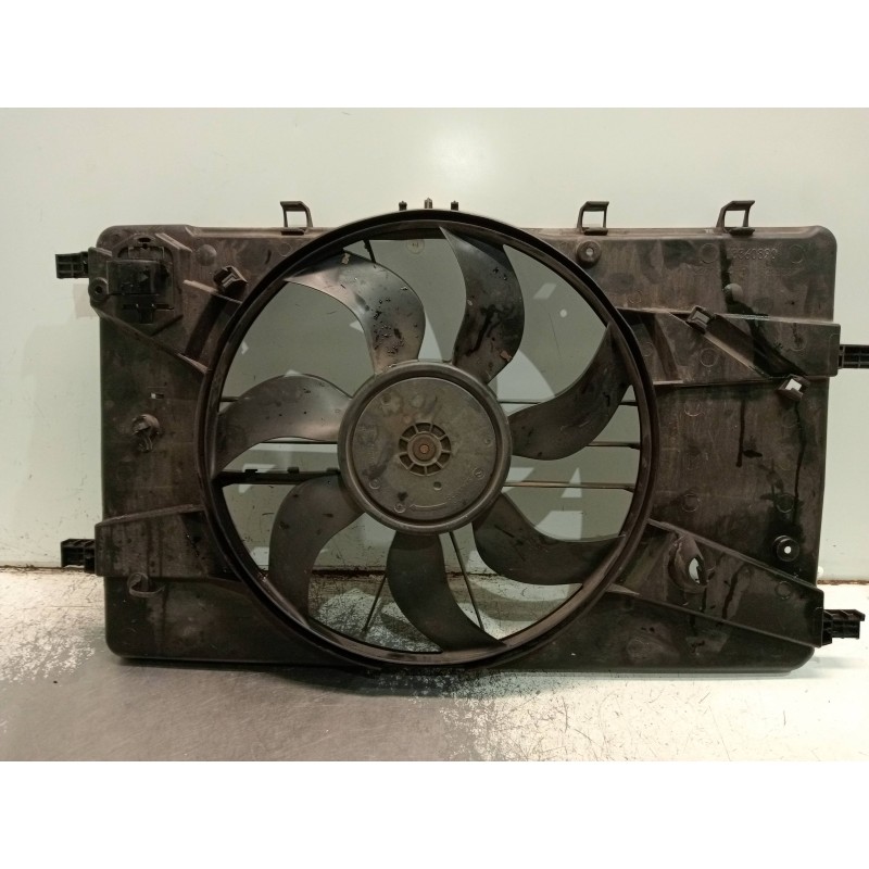 Recambio de electroventilador para opel astra j lim. 4türig business referencia OEM IAM 3135104038 52430903 