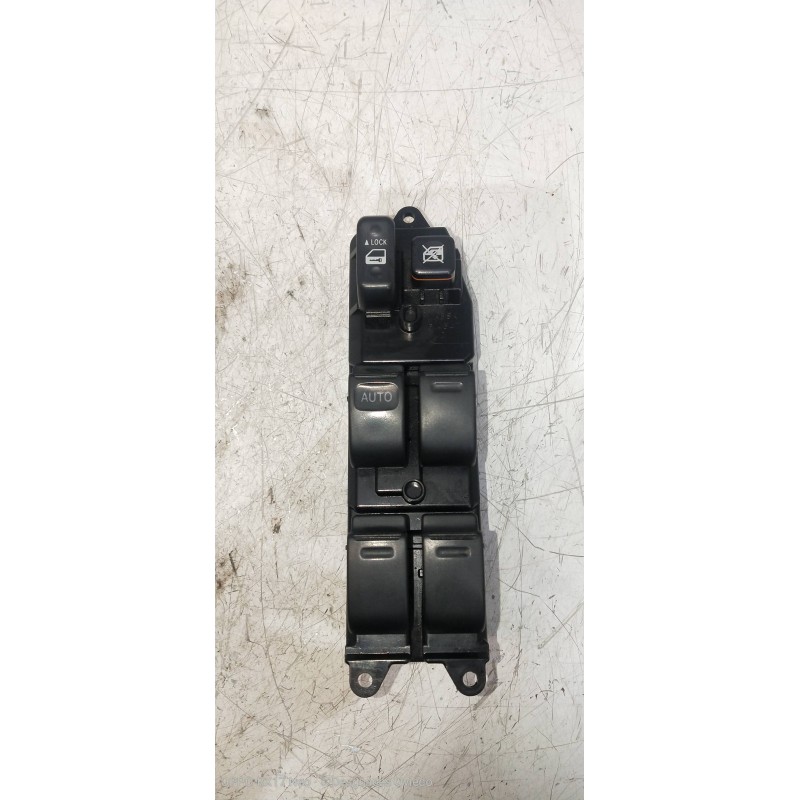 Recambio de mando elevalunas delantero izquierdo para toyota prius (nhw20) basis referencia OEM IAM 8482047050  