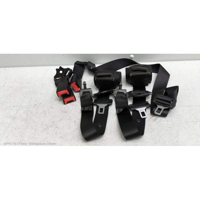 Recambio de juego cinturones trasero para ford fiesta berlina (dx) ambiente referencia OEM IAM  3P 1999