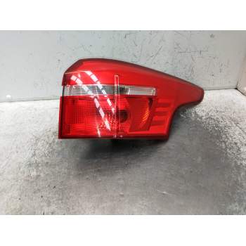 PILOTO TRASERO DERECHO R1Y810277R00 RANCHERA 2014