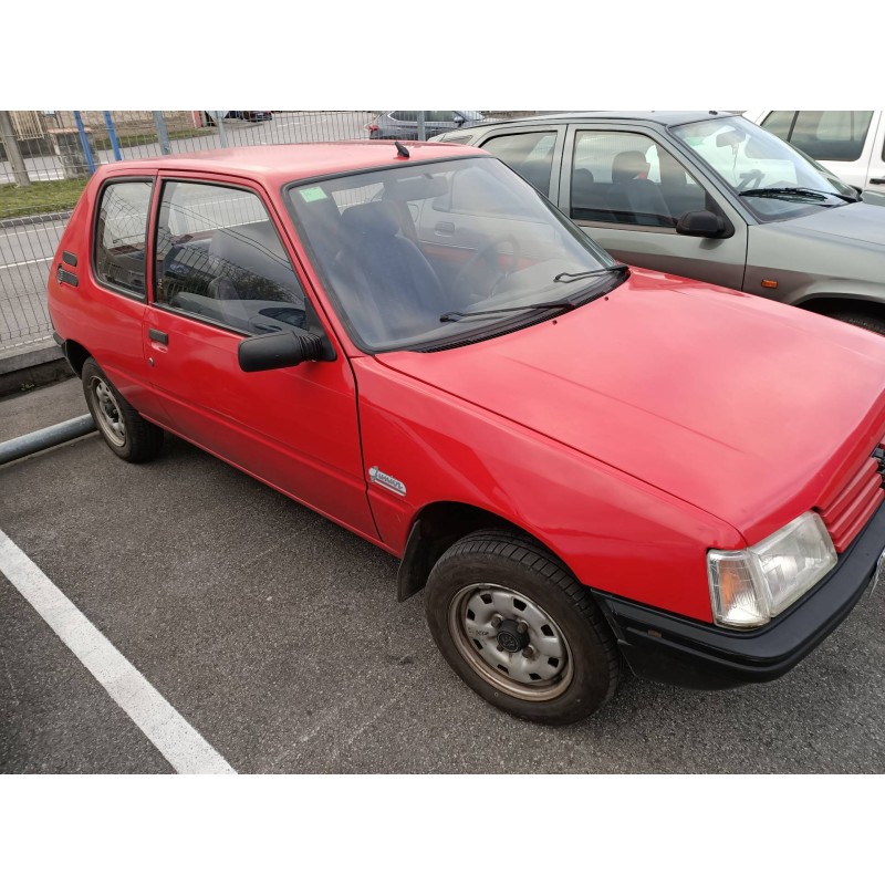 peugeot 205 berlina del año 1993