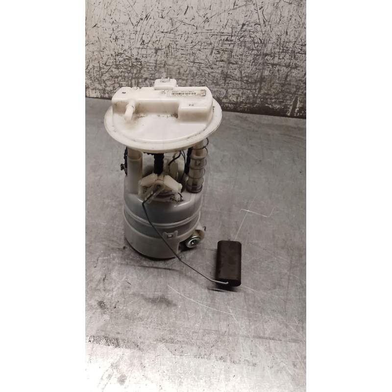 Recambio de bomba combustible para nissan juke (f15) 1.6 dig-t referencia OEM IAM 170401KC0A 0975612990001 2010
