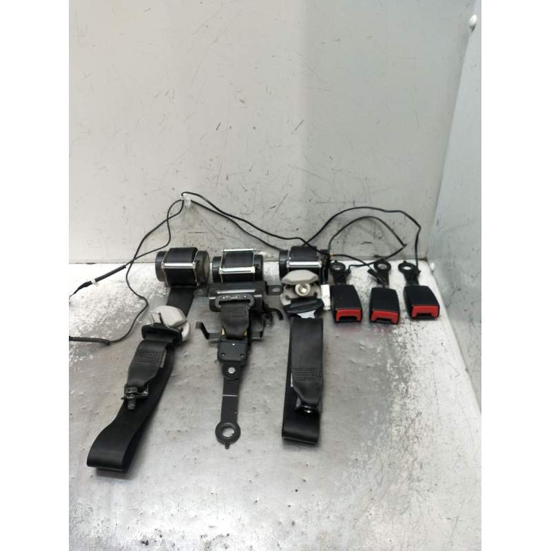 Recambio de juego cinturones trasero para toyota verso (_r2_) 2.2 d-4d (aur21_) referencia OEM IAM  5P 2009
