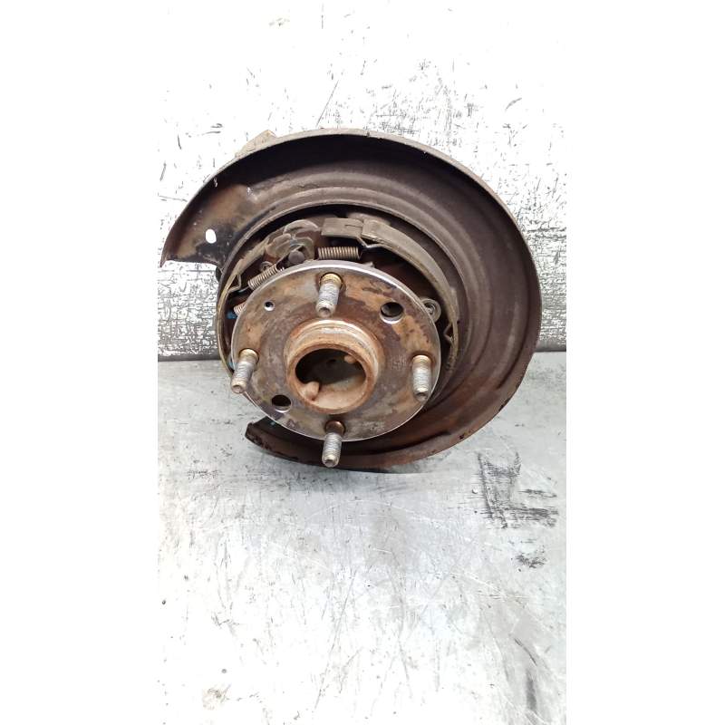 Recambio de mangueta trasera derecha para daewoo nubira sedán (j200) 1.6 referencia OEM IAM  16G 2003