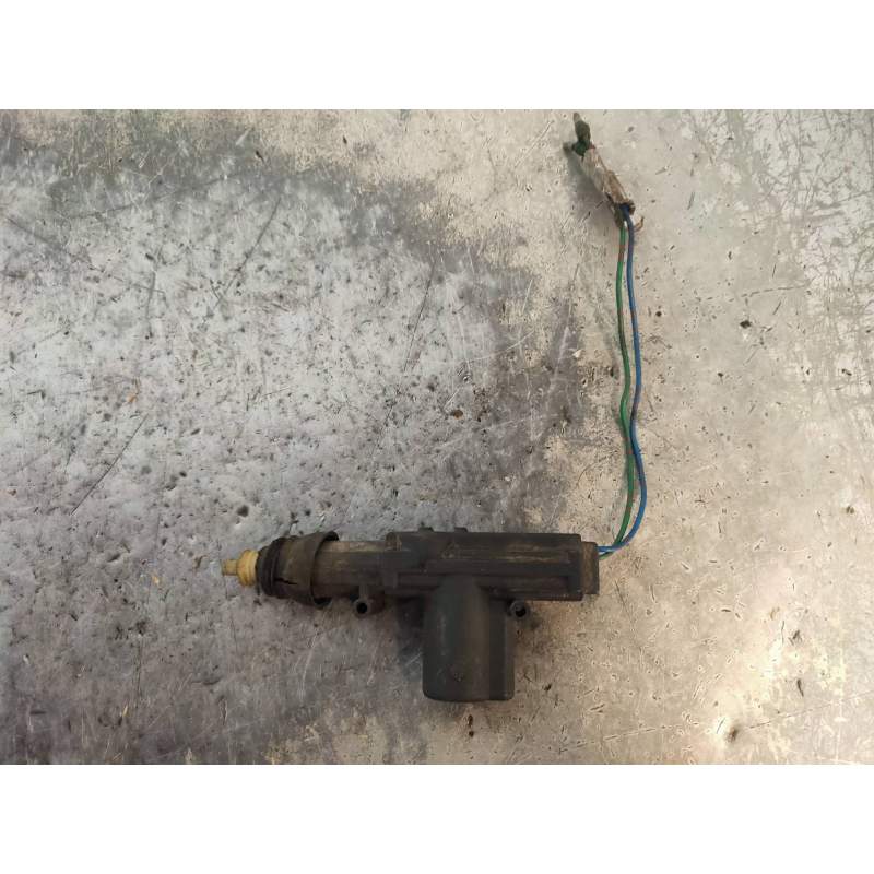 Recambio de motor cierre centralizado trasero derecho para audi 80/90 (893) 80 referencia OEM IAM   1986