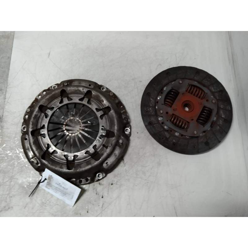 Recambio de kit embrague para peugeot 406 coupe (s1/s2) 2.2 chess referencia OEM IAM   