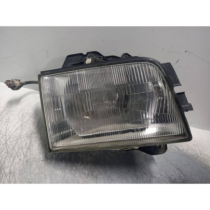 Recambio de faro derecho para isuzu trooper 3.0 dti cat referencia OEM IAM   