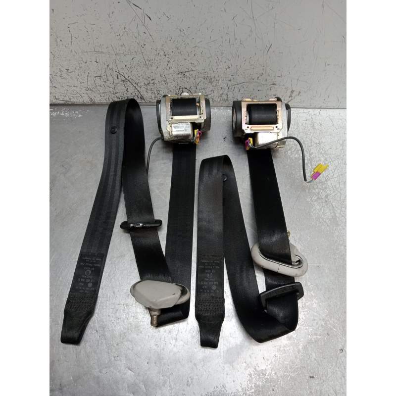 Recambio de juego cinturones delantero para volkswagen golf iv (1j1) 1.9 tdi referencia OEM IAM  3P 1998