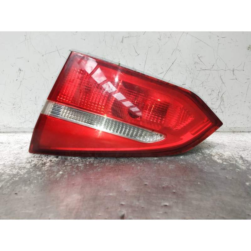 Recambio de piloto trasero derecho interior para ford focus turn. referencia OEM IAM F1EB13A602BA  
