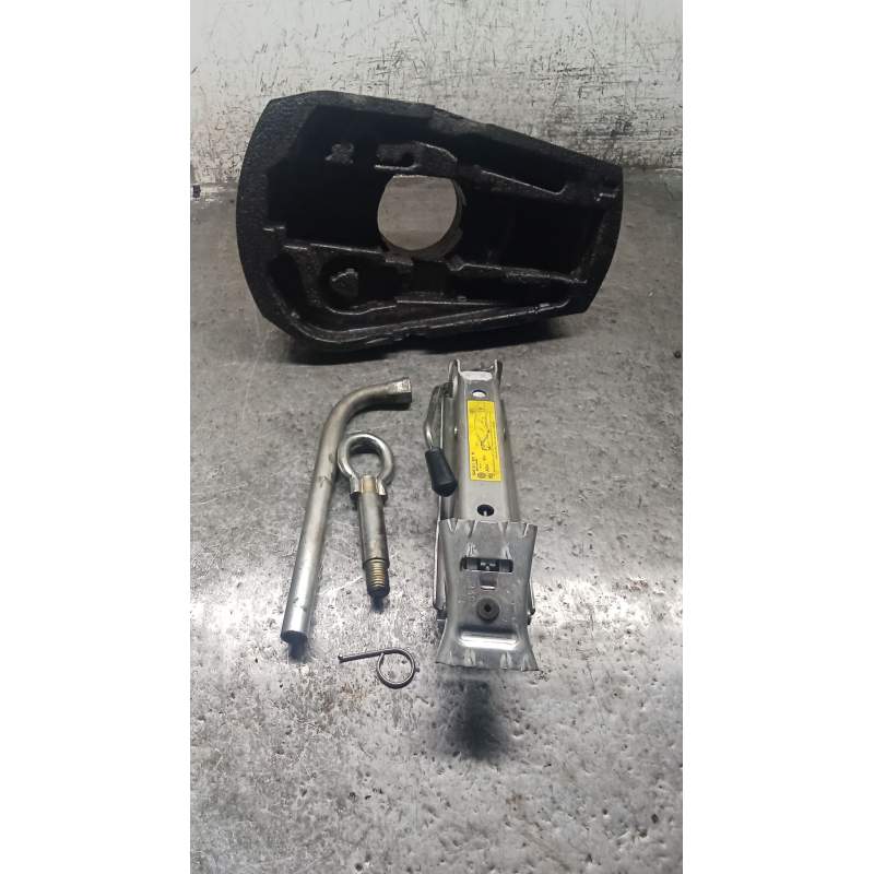 Recambio de gato para volkswagen polo iv (9n_, 9a_) 1.4 tdi referencia OEM IAM 6Q011031D  2005