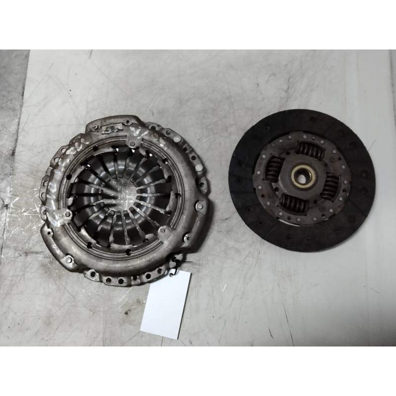 Recambio de kit embrague para renault clio iii referencia OEM IAM   