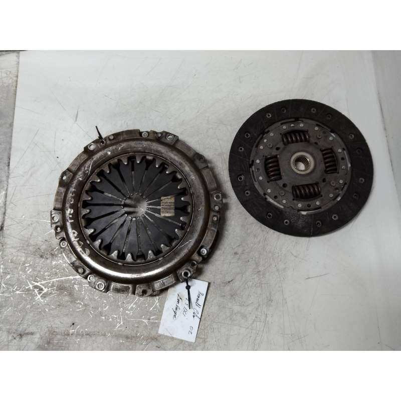 Recambio de kit embrague para renault clio ii fase ii (b/cb0) referencia OEM IAM 8200495511  