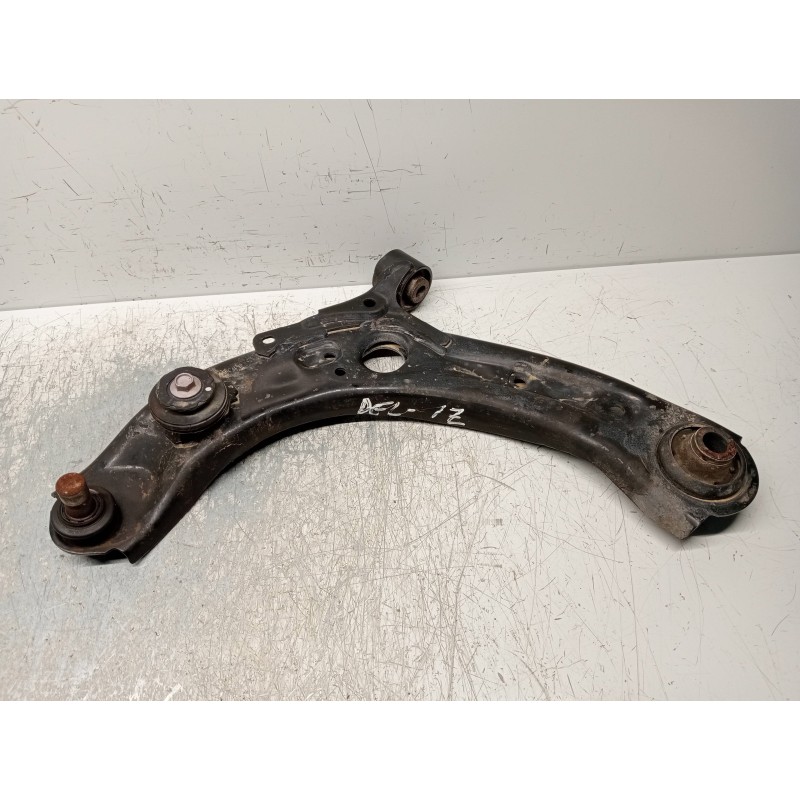 Recambio de brazo suspension inferior delantero izquierdo para mazda 3 berlina (bp) evolution referencia OEM IAM   